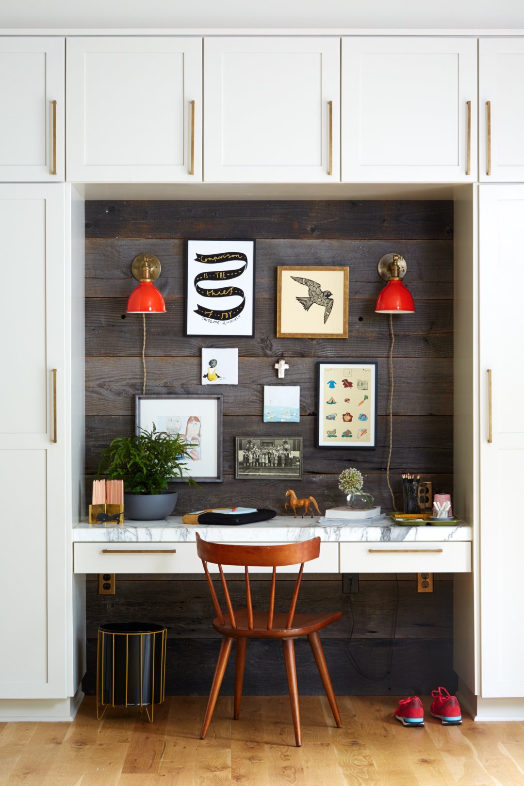     24 |     Designer: Emily Henderson     Photographer: David Tsay     Via: SchoolHouse
